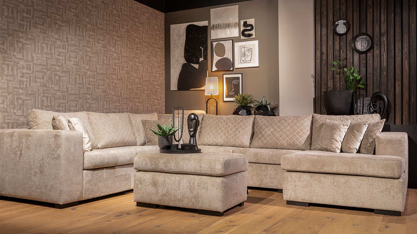 UrbanSofa-Bodhi-Brooklyn-Hoekbank-met-Hocker-in-Piemonte-Desert-1